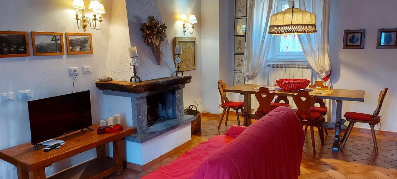 Piazza Fiumalbo Citta D'Arte Apartment Bagian luar foto